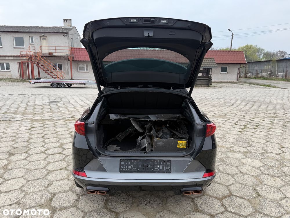 Cupra Formentor 1.4 e-Hybrid DSG Tribe Edition - 16