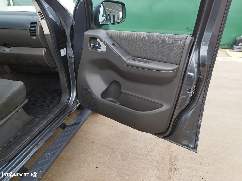 Nissan Navara King Cab 2.5 Dci  190 Cv 4 Lugares 4X4 - 24