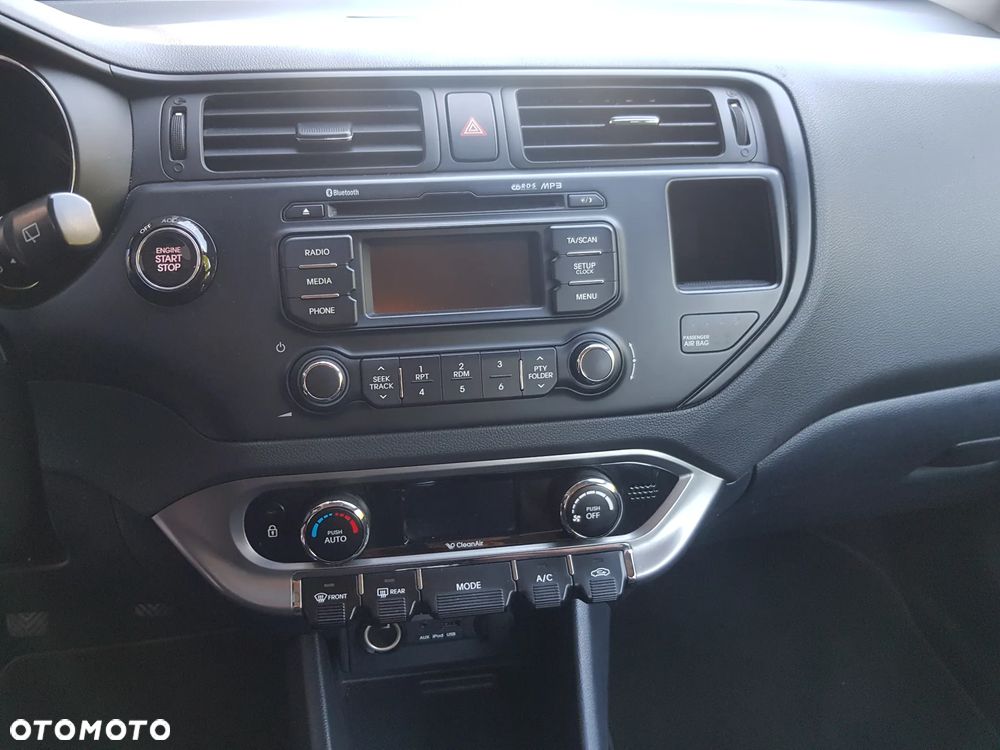 Kia Rio 1.4 ISG Dream Team Edition - 18
