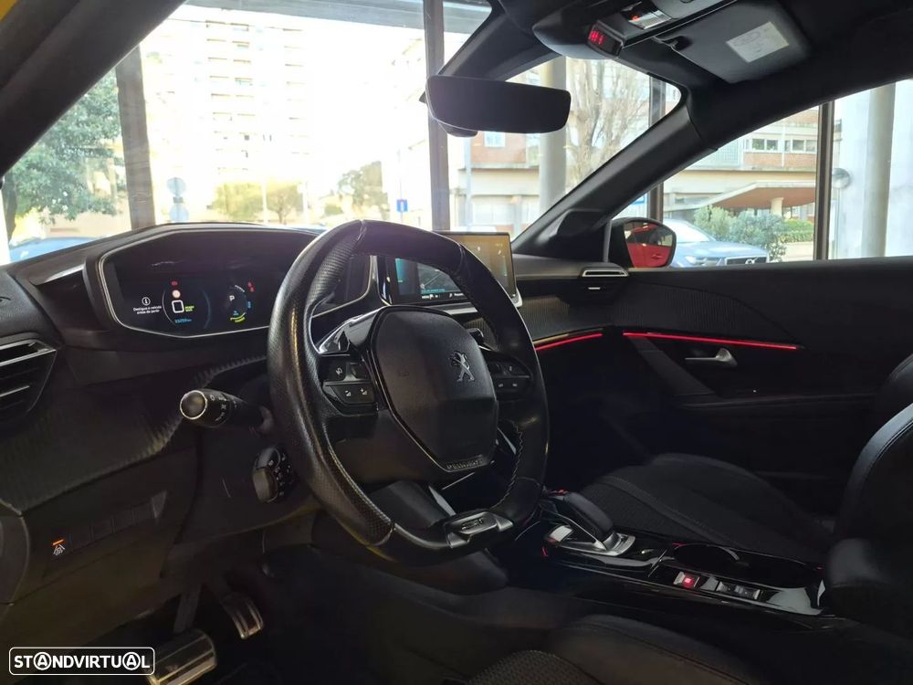 Peugeot e-208 50 kWh GT - 15