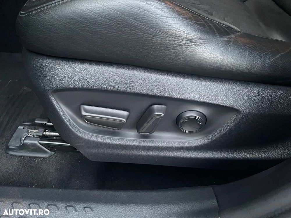 Toyota C-HR 1.8 HSD 122 CP 4x2 CVT Core - 14