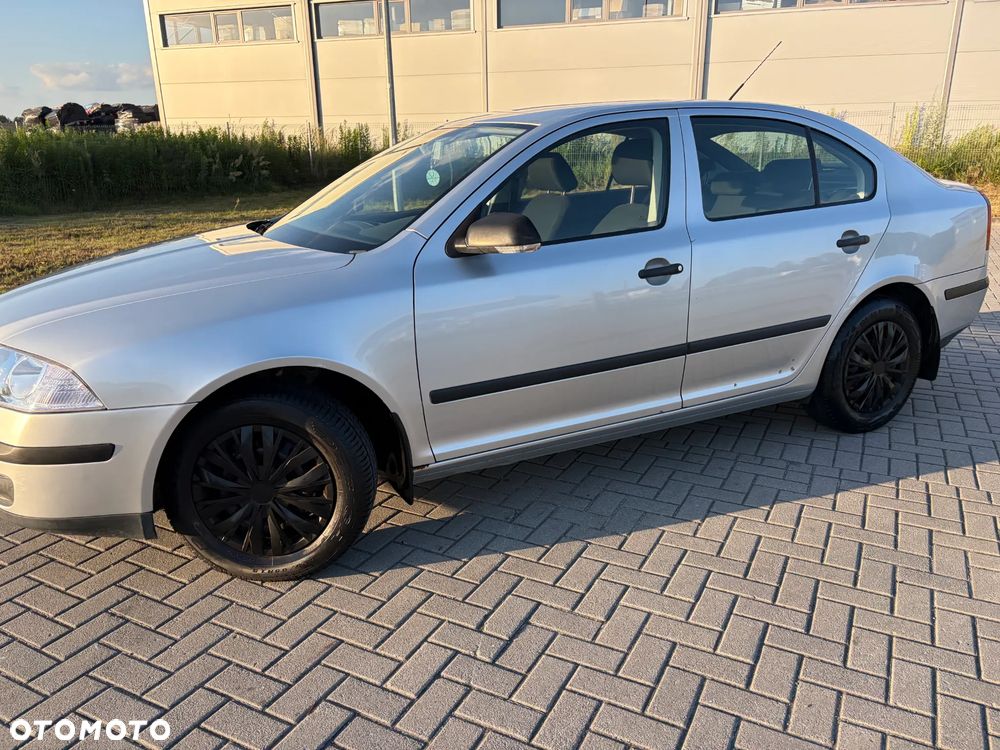 Skoda Octavia 1.6 Classic - 4