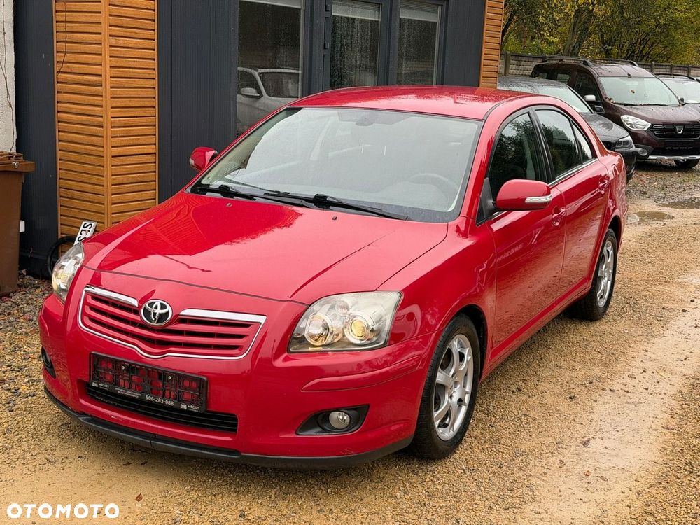 Toyota Avensis - 4