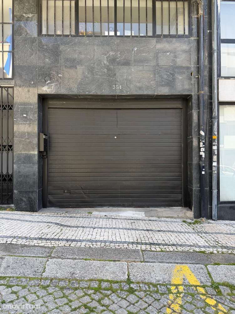 Lugar de Garagem - Rua da Alegria 354 - Grande imagem: 2/4