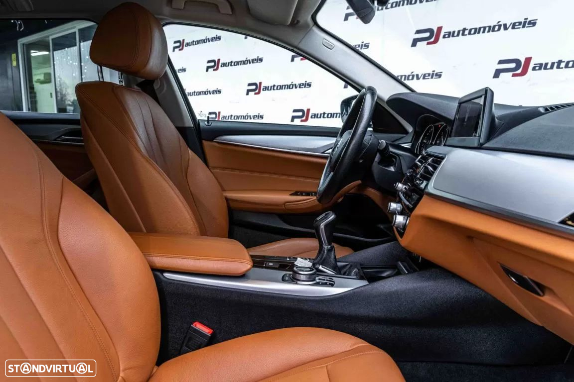 BMW 520 d Touring Luxury Line - 8