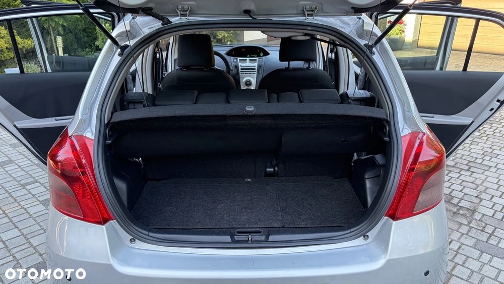 Toyota Yaris 1.3 Luna A/C - 20