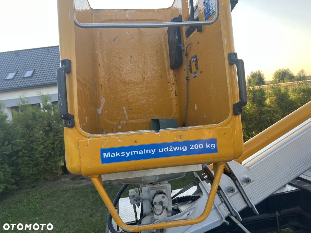 Renault Maxity - 7