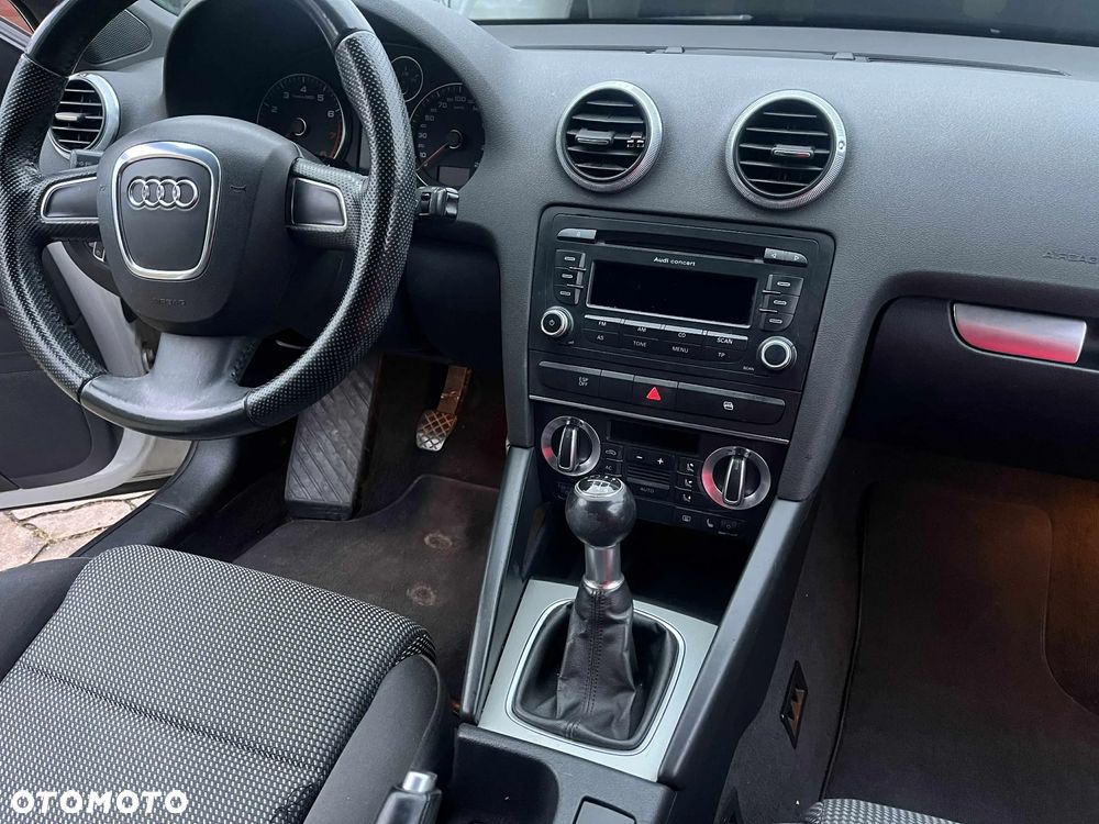 Audi A3 3-drzwiowe 1.4T FSI Attraction - 13