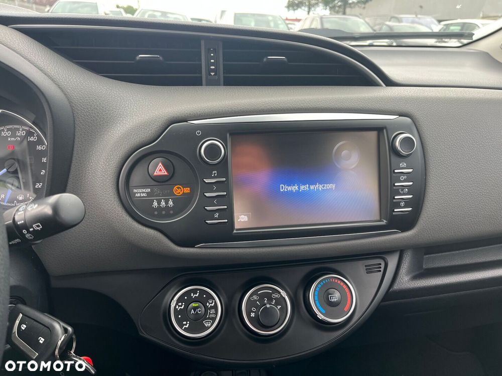 Toyota Yaris - 15