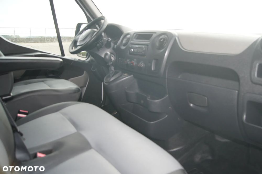 Renault Master L3H2 Doka 7-osób - 18