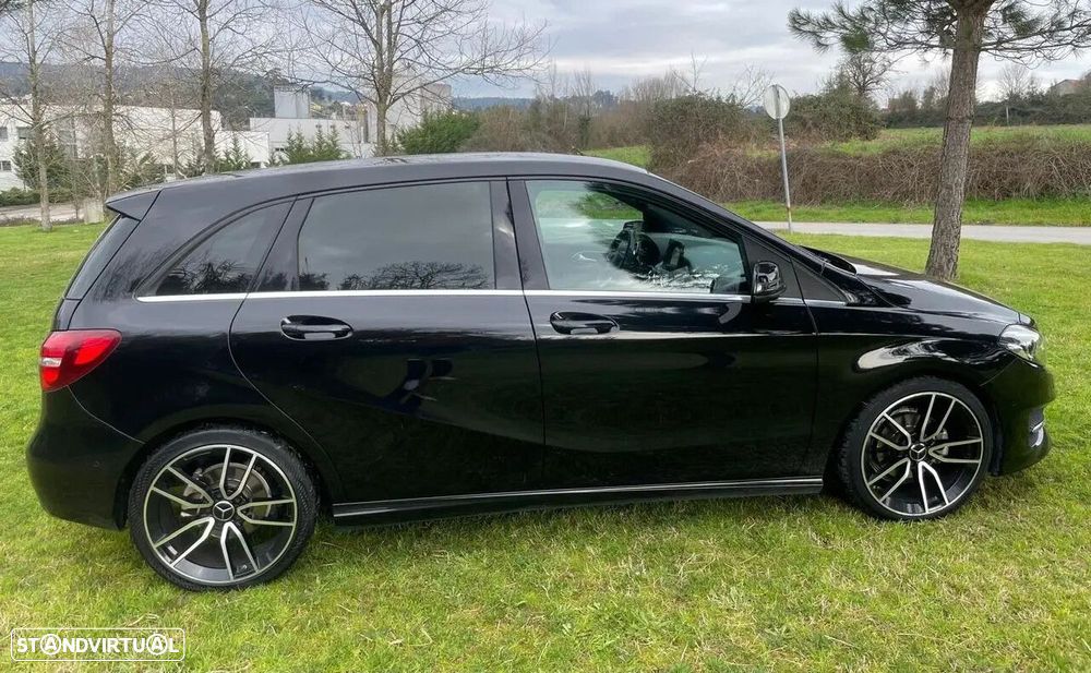 Mercedes-Benz B 180 - 4