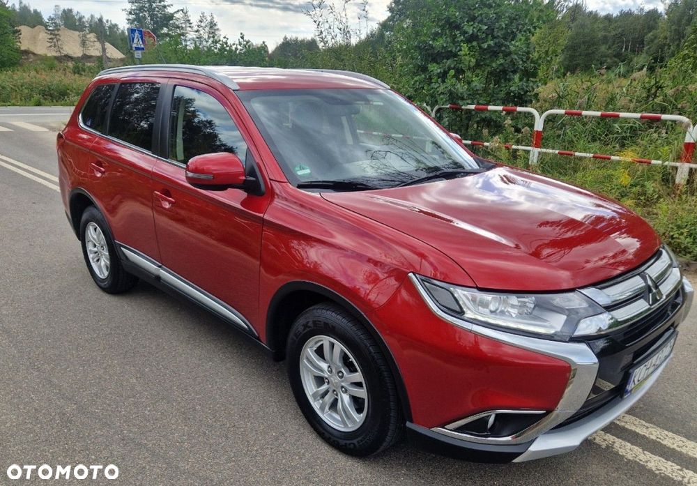 Mitsubishi Outlander 2.0 2WD SUV-Star - 11