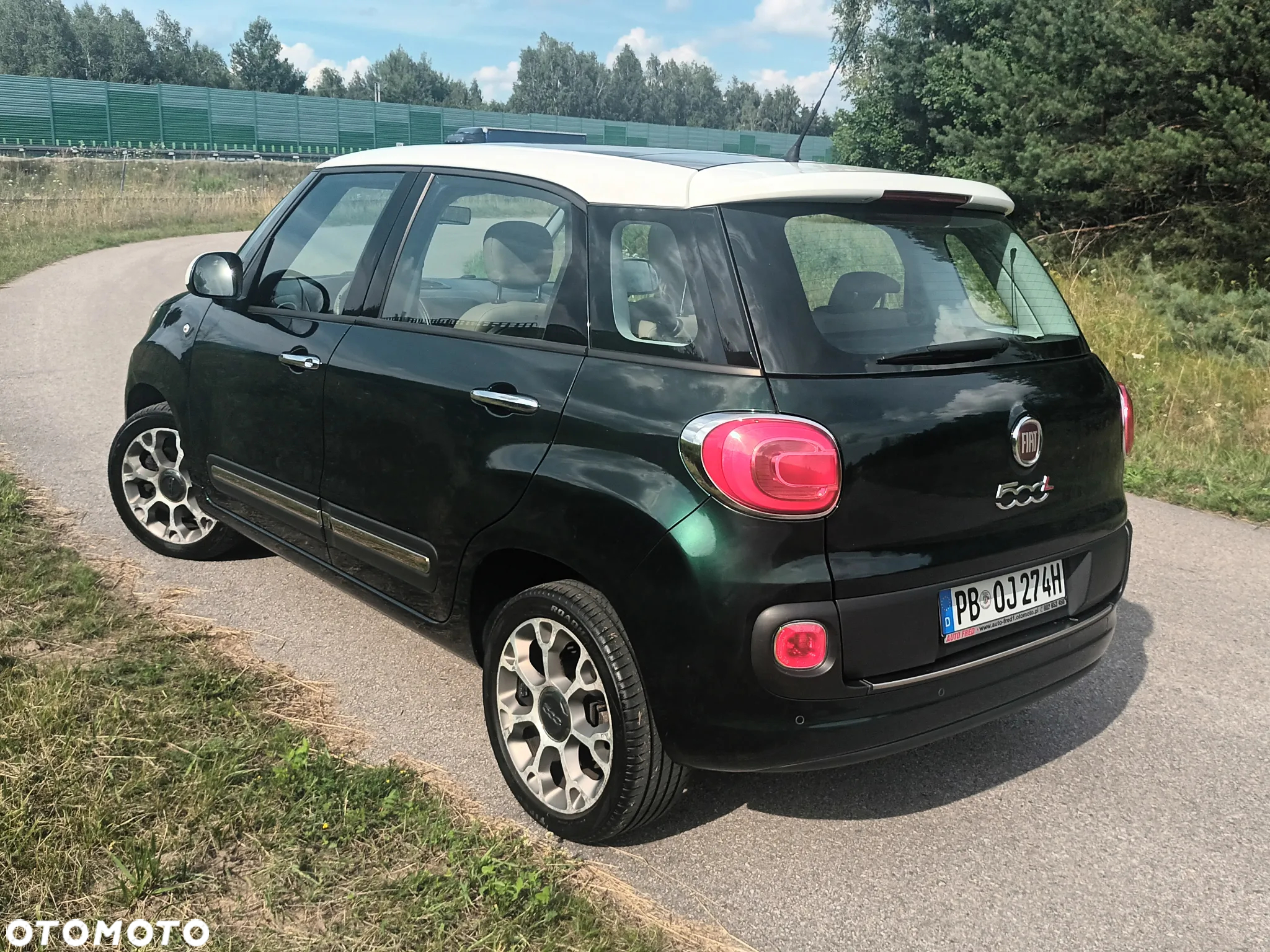 Fiat 500L 1.4 T-Jet 16V Lounge - 13