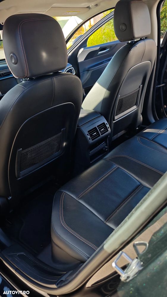 Jaguar XE - 5