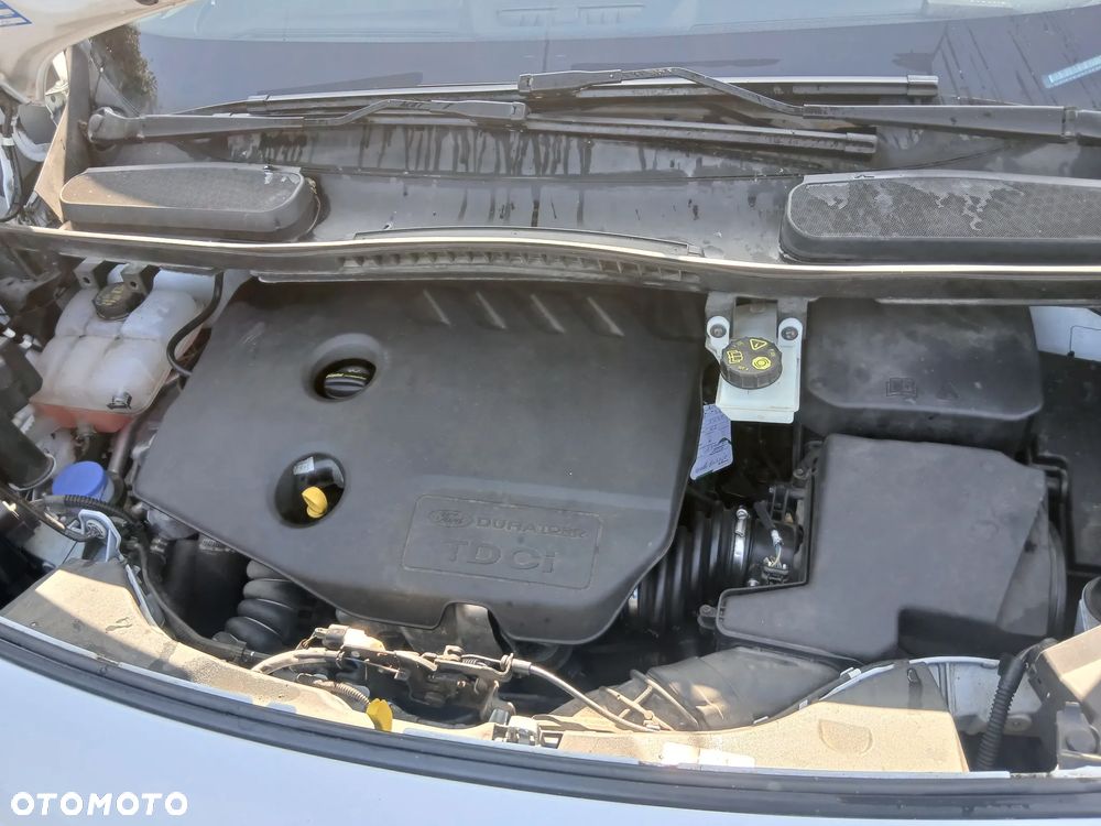 Ford Transit Conect - 19