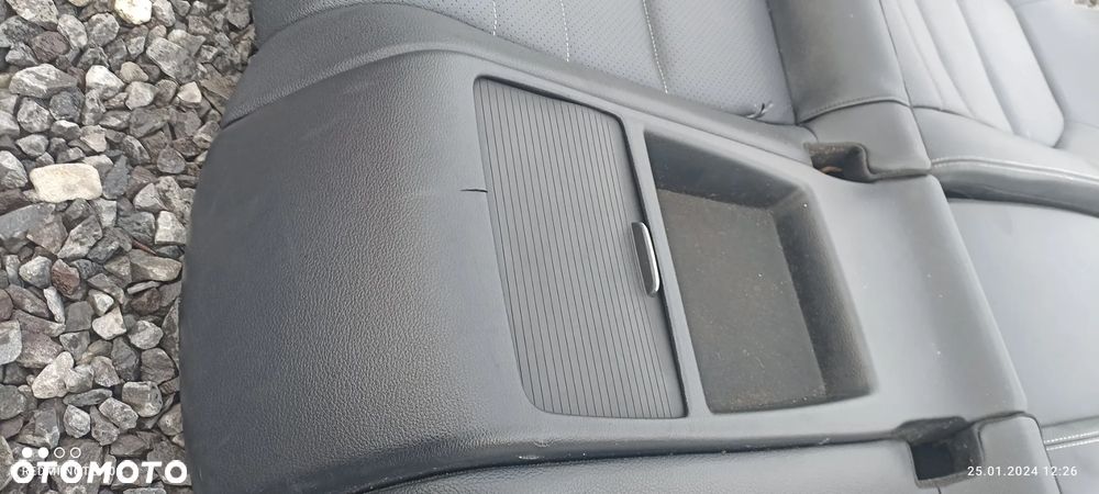 MERCEDES W207 AMG KANAPA TYLNA SKÓRA CZARNA BIAŁA NIĆ - 8
