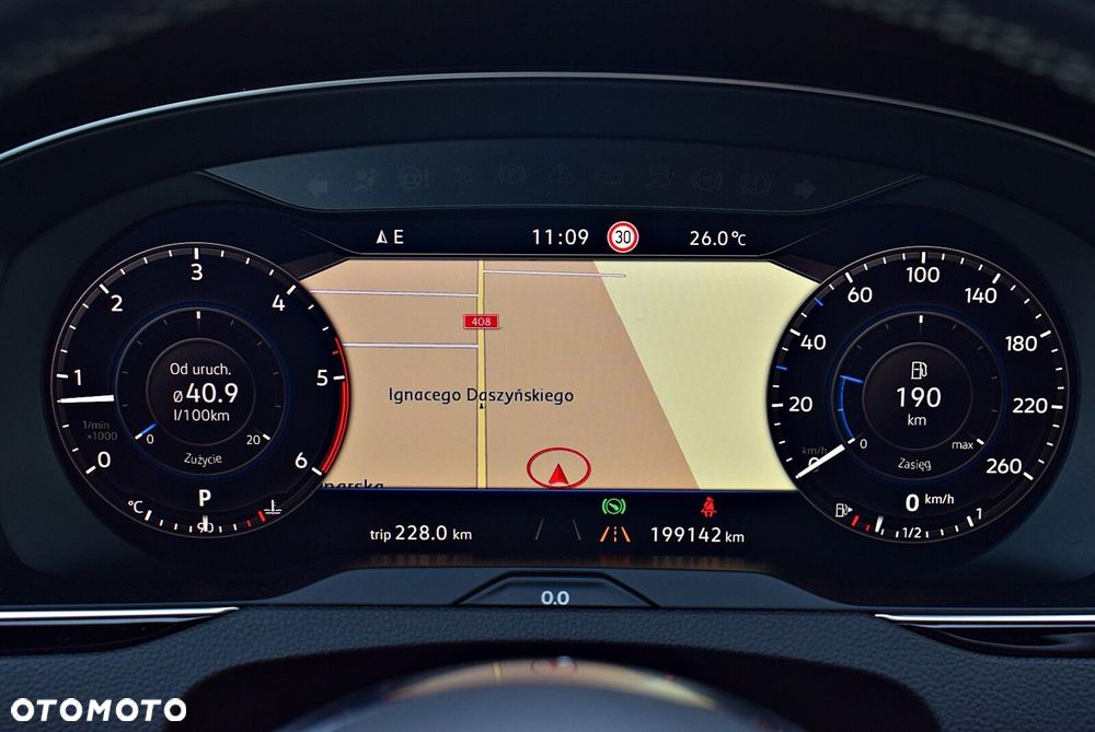 Volkswagen Passat - 34