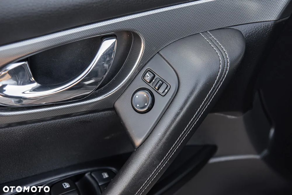 Nissan Qashqai - 16