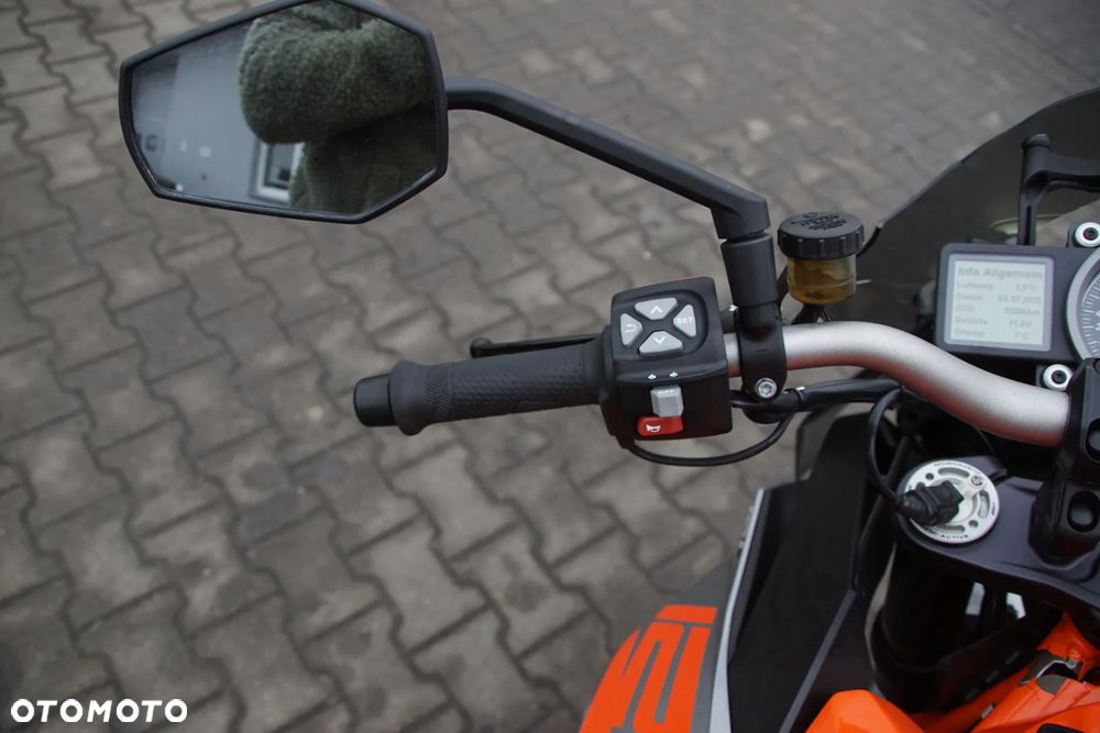 Motocykl na części KTM 1290 SUPER DUKE GT 2019 silnik dekiel osłona zbiornik licznik lagi laga lampa amortyzator felga rama dokumenty siedzenie przełącznik wydech akrapovic błotnik - 11