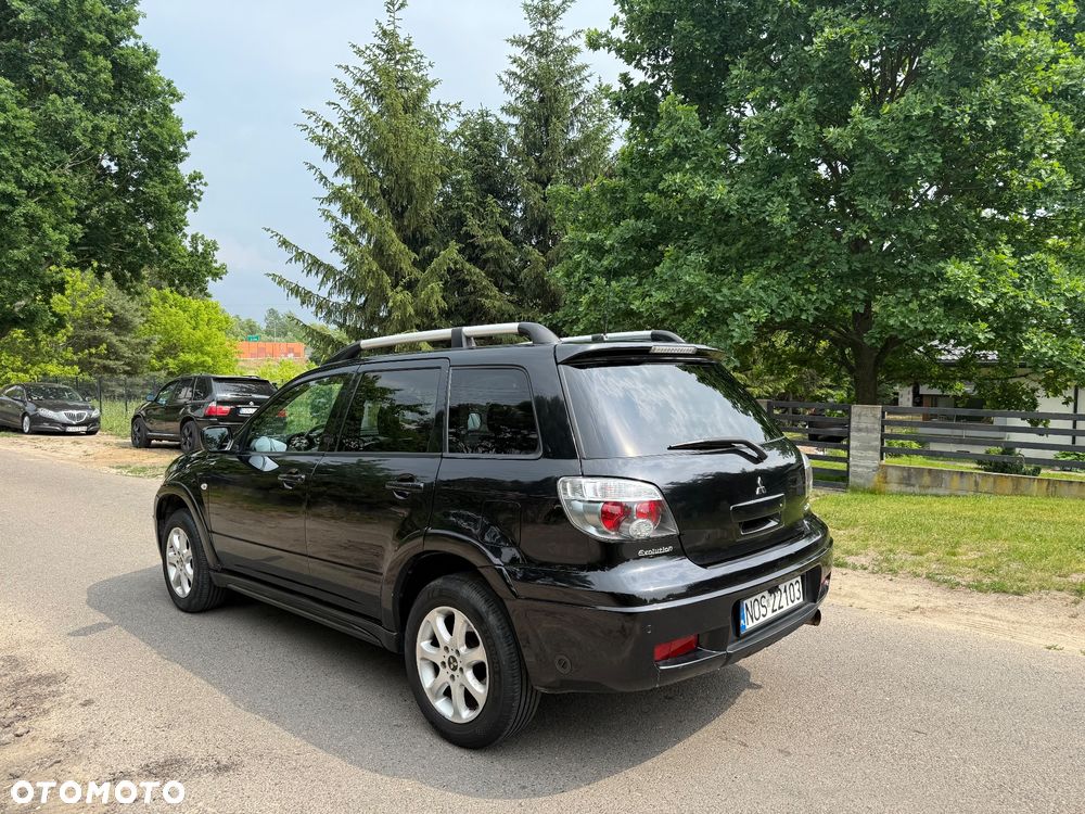 Mitsubishi Outlander 2.0 Turbo 4WD - 4