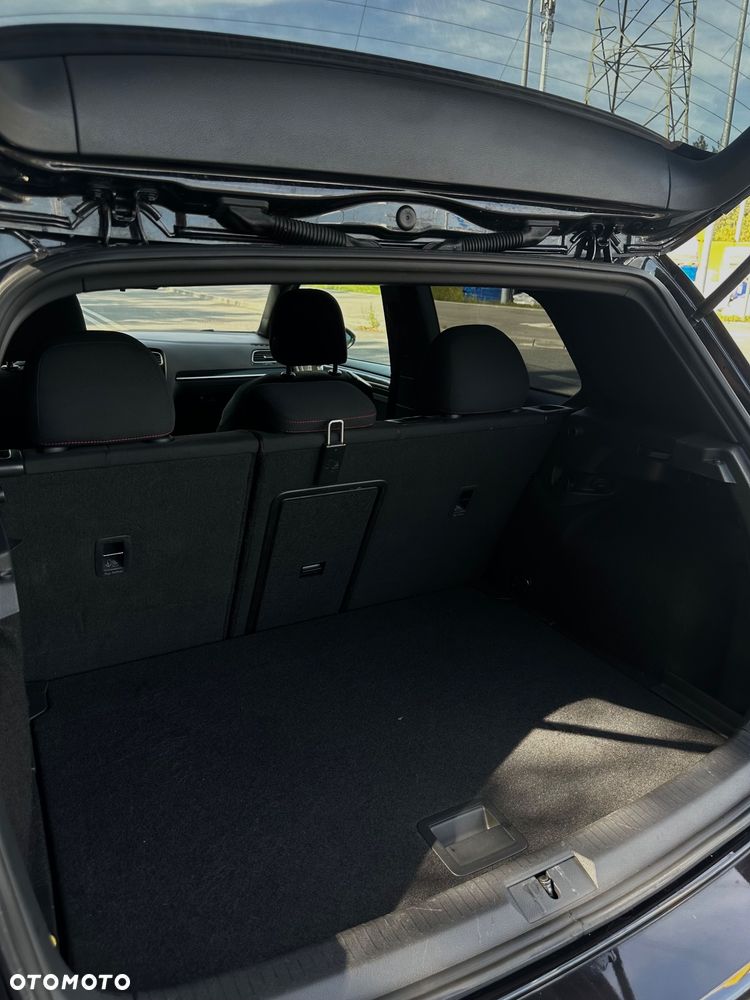 Volkswagen Golf 2.0 GTI - 29