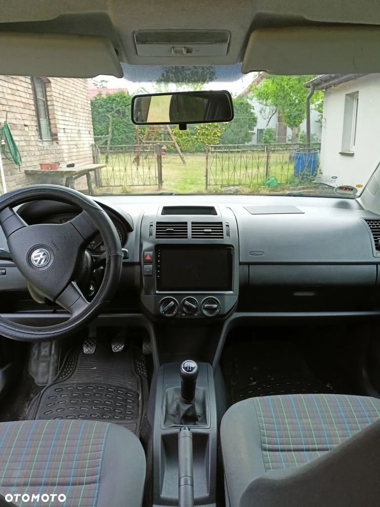 Volkswagen Polo - 9