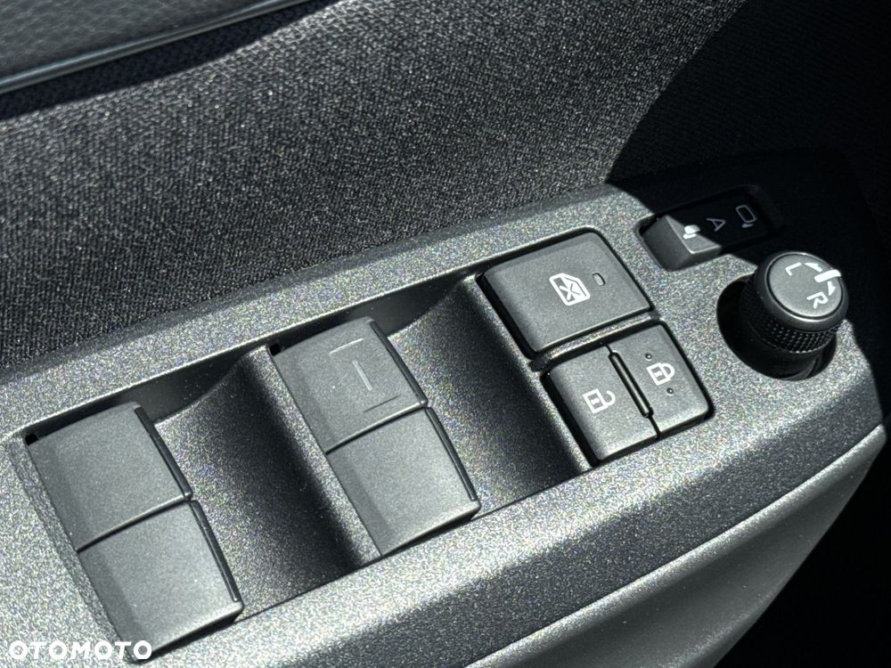Toyota Yaris Cross Hybrid 1.5 Style - 17