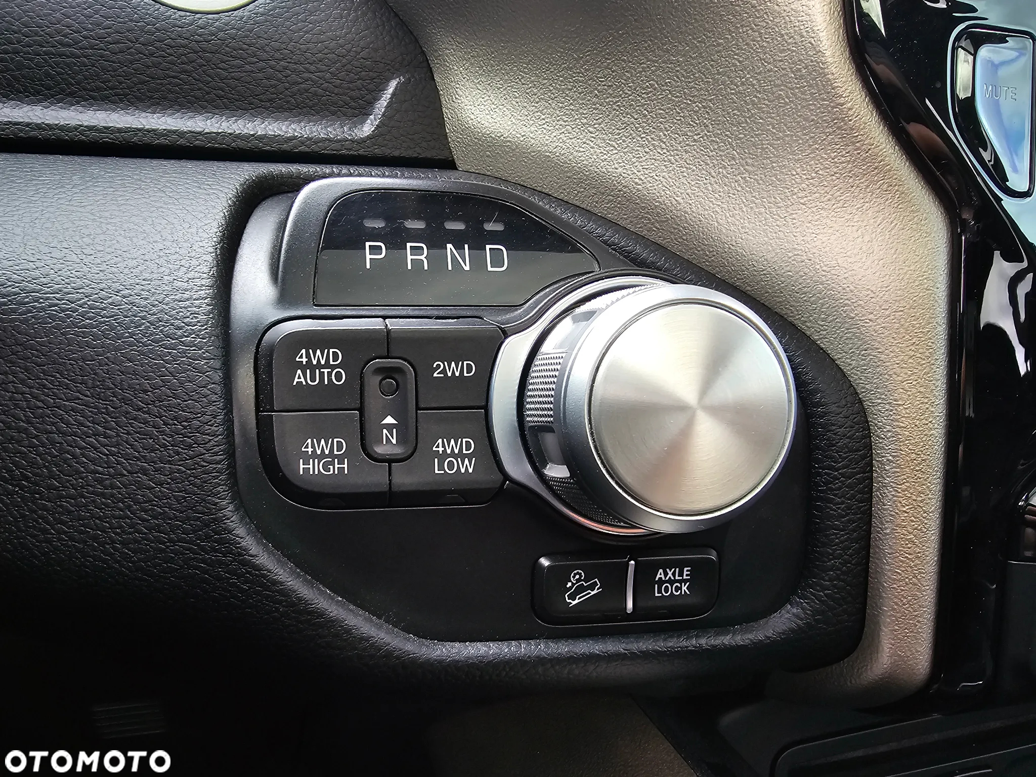 RAM 1500 - 14