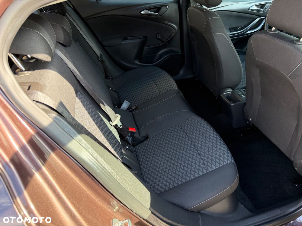 Opel Astra 1.4 Essentia - 25