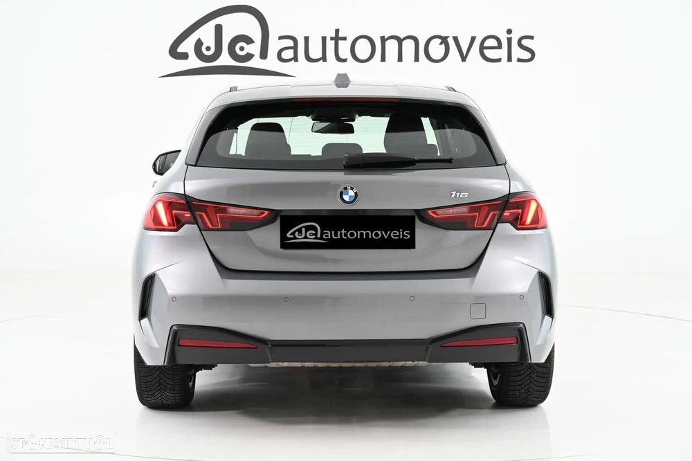 BMW 116 Standard - 9
