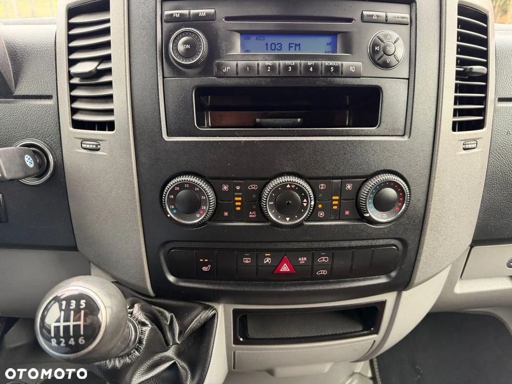 Volkswagen Crafter - 26