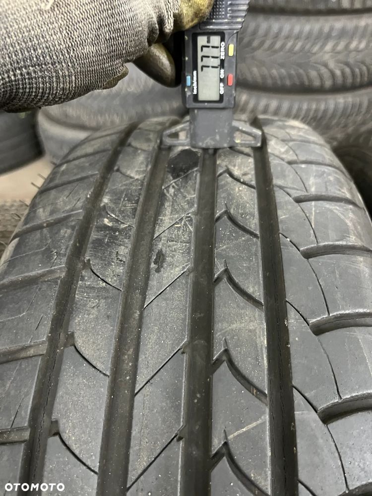 2x opony letnie 215/60r16 goodyear efficientgrip lrr 7,7mm Cena za 2x - 3