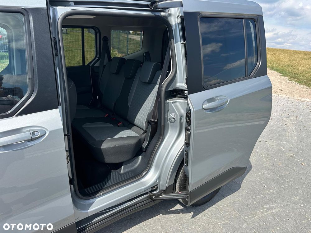 Ford Tourneo Courier 1.0 EcoBoost Titanium - 10
