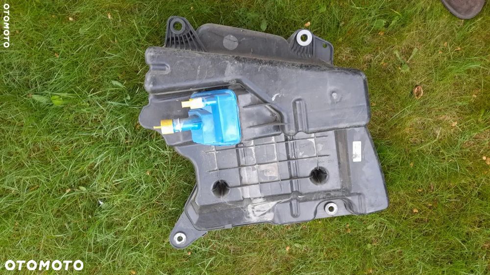 AUDI A4 B9 ZBIORNIK ADBLUE 8W0131878AQ - 2