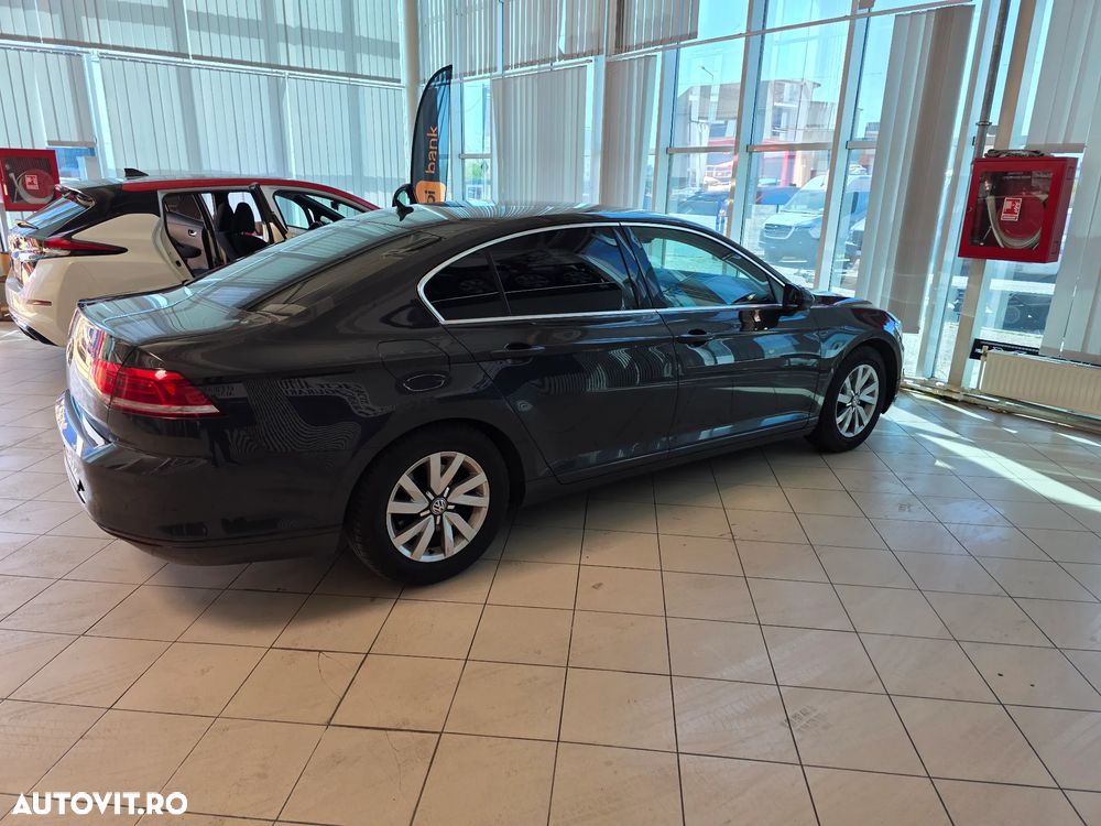 Volkswagen Passat - 3