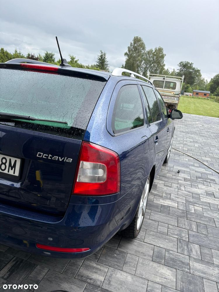 Skoda Octavia 2.0 TDI DPF Ambition DSG - 5