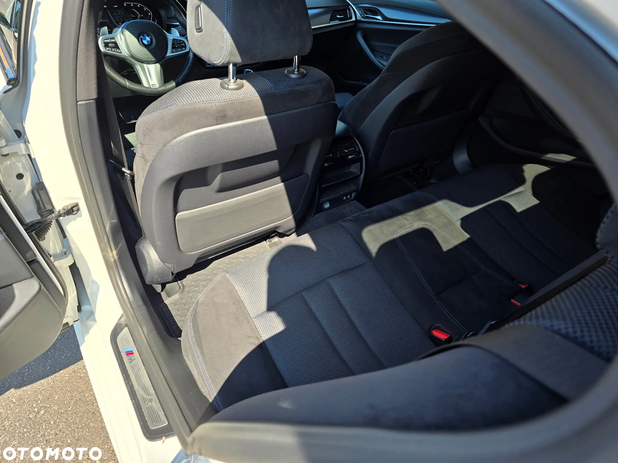 BMW Seria 5 518d M Sport sport - 22