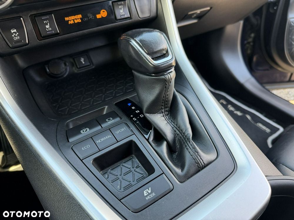 Toyota RAV4 - 19