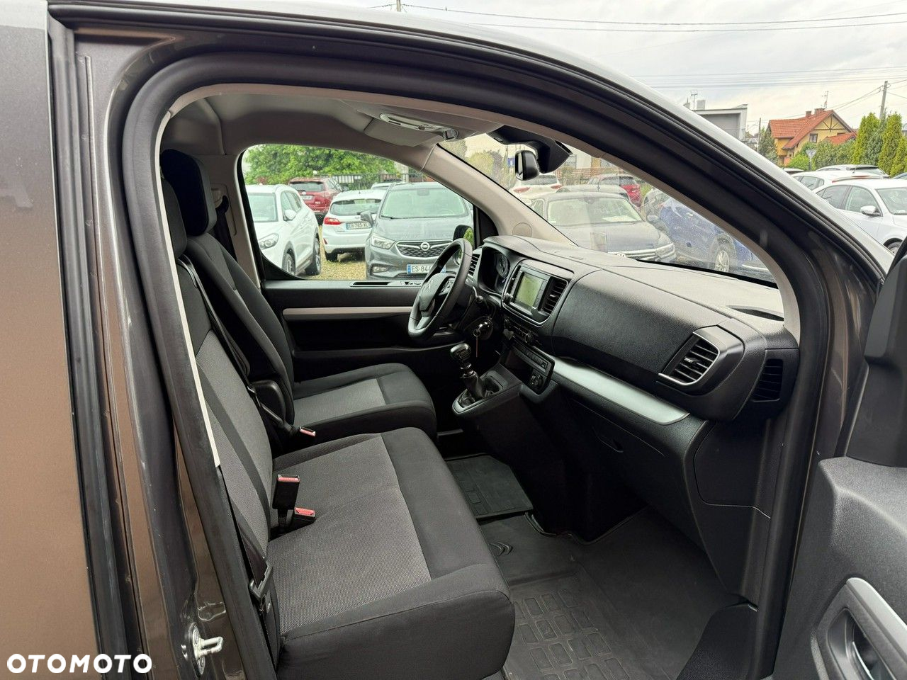 Citroën SpaceTourer M 2.0 BlueHDi 150 Business - 21