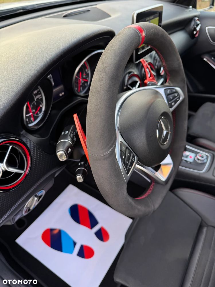 Mercedes-Benz Klasa A AMG 45 4Matic AMG Speedshift 7G-DCT - 32