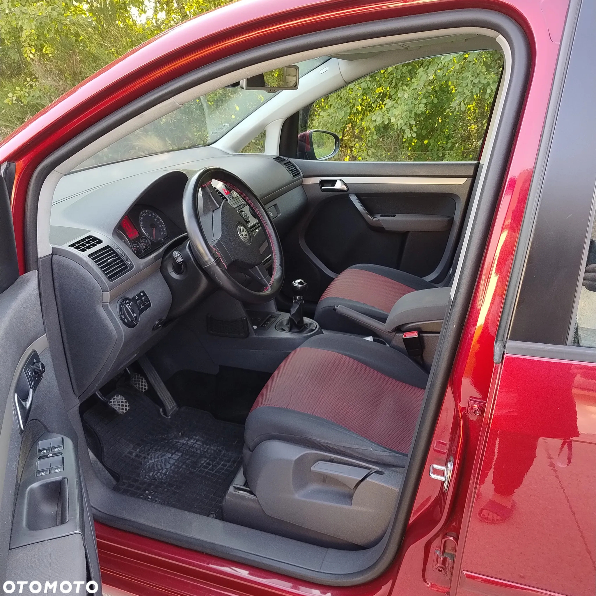 Volkswagen Touran 1.9 TDI DPF Blue Motion Freestyle - 3