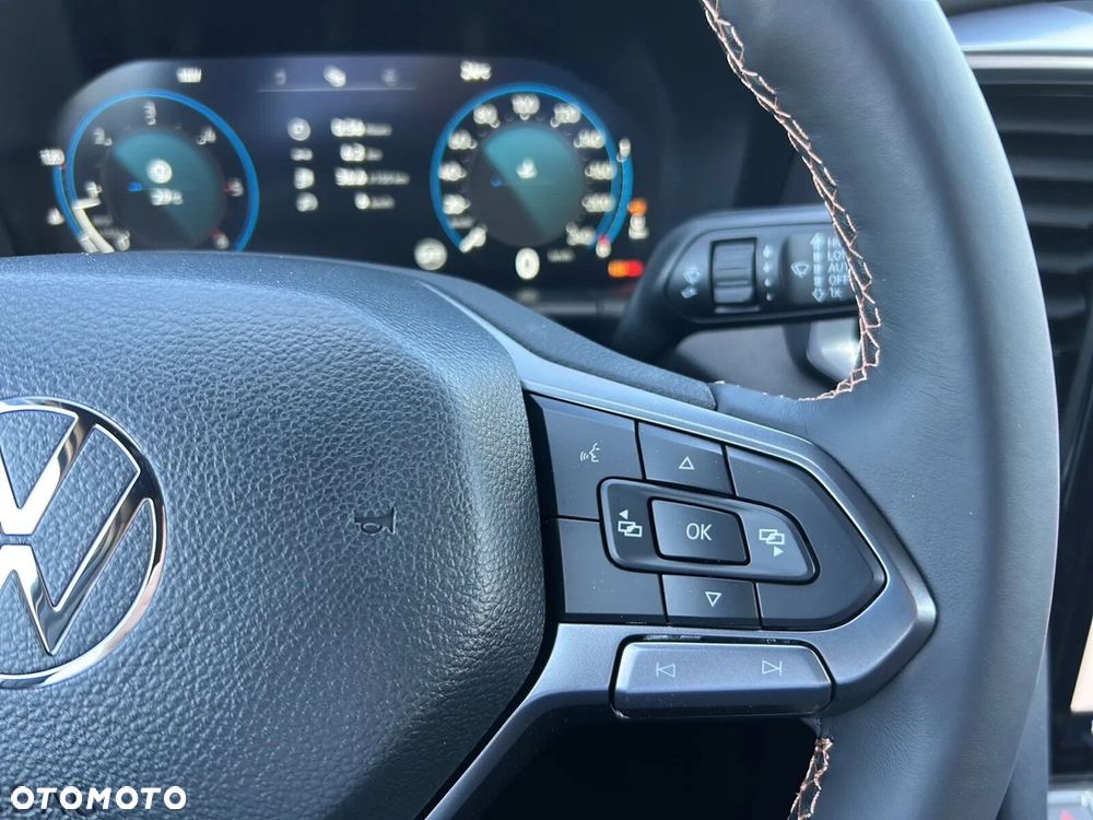 Volkswagen Amarok - 18