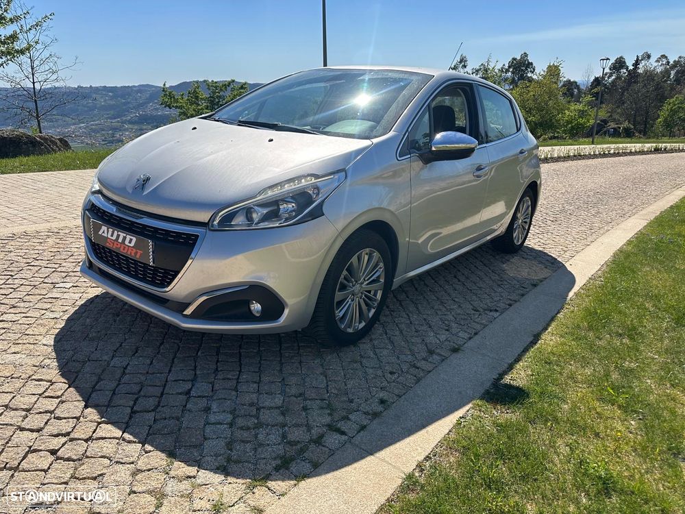 Peugeot 208 PureTech 82 Start & Stop Allure - 2