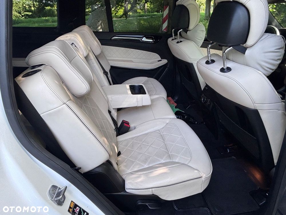 Mercedes-Benz GLS - 15