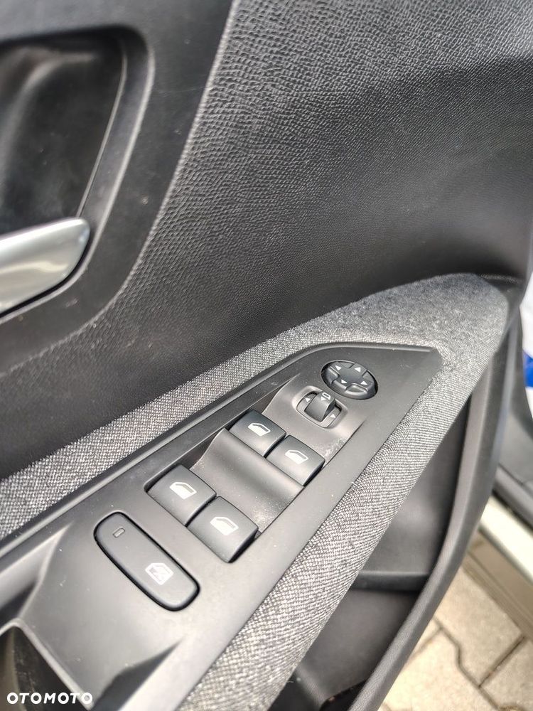 Peugeot 5008 1.5 BlueHDi Active Pack S&S EAT8 - 14