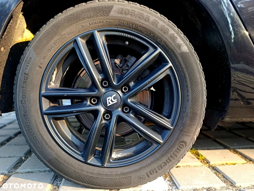 Volkswagen Golf 1.6 TDI BlueMotion Technology Comfortline - 35