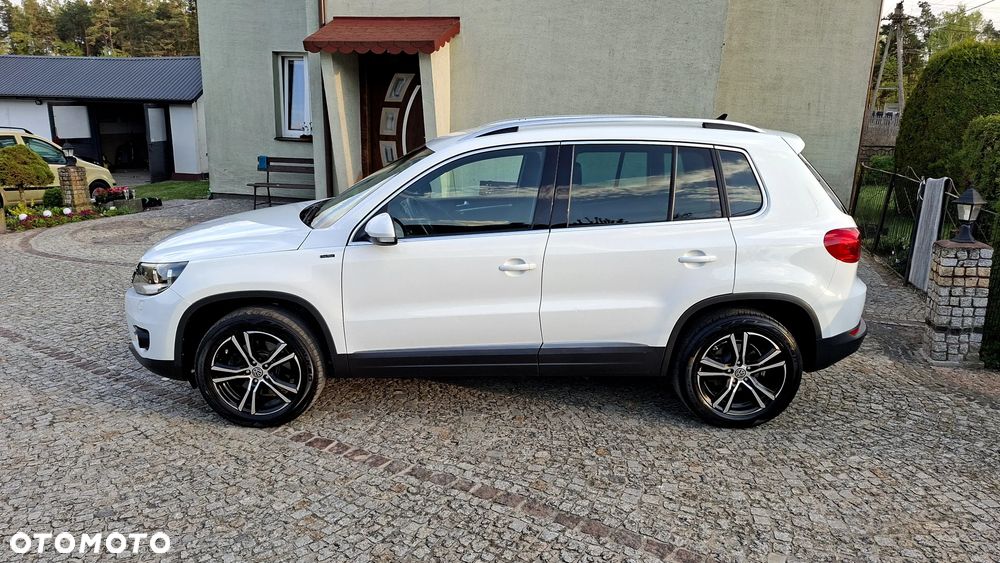 Volkswagen Tiguan 2.0 TDI SCR 4MOTION BlueMotion Technology DSG Lounge Sport & Style - 4