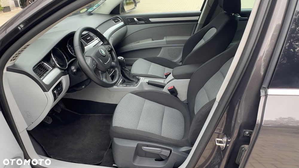 Skoda Superb 2.0 TDI Platinum - 20