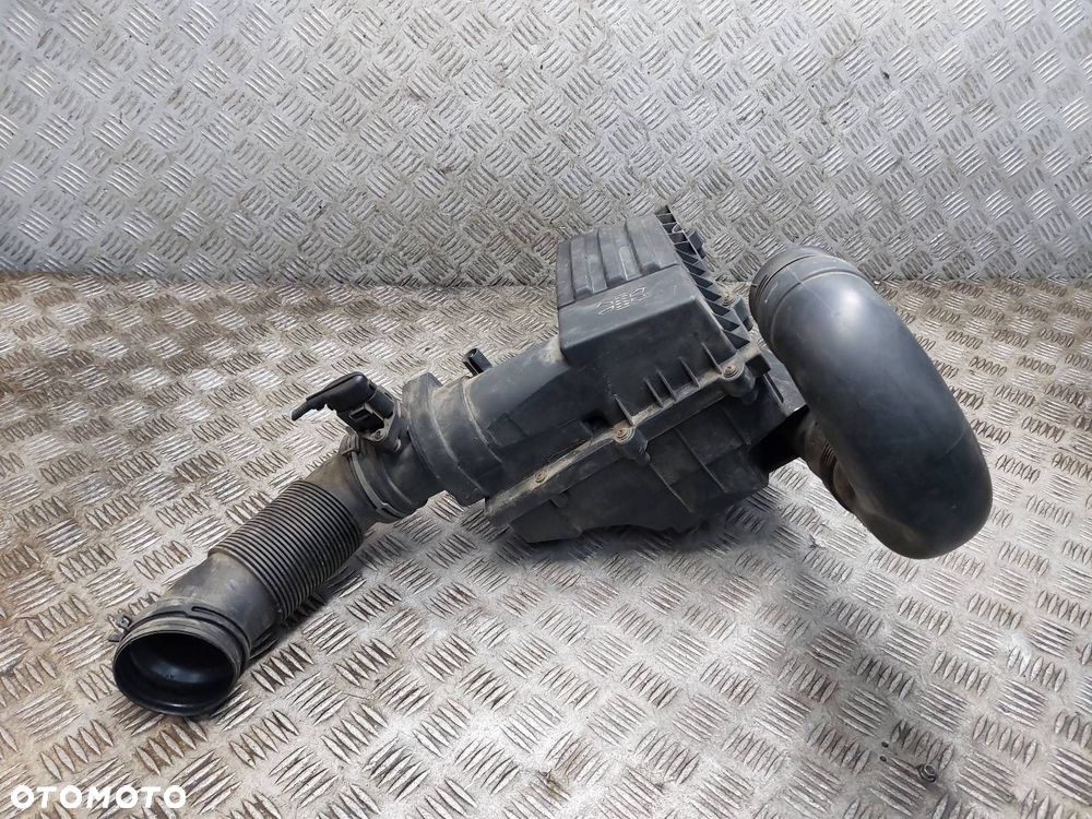 OBUDOWA FILTRA POWIETRZA PRZEPŁYWOMIERZ RURA DOLOT OCTAVIA II 2.0 TDI - 4