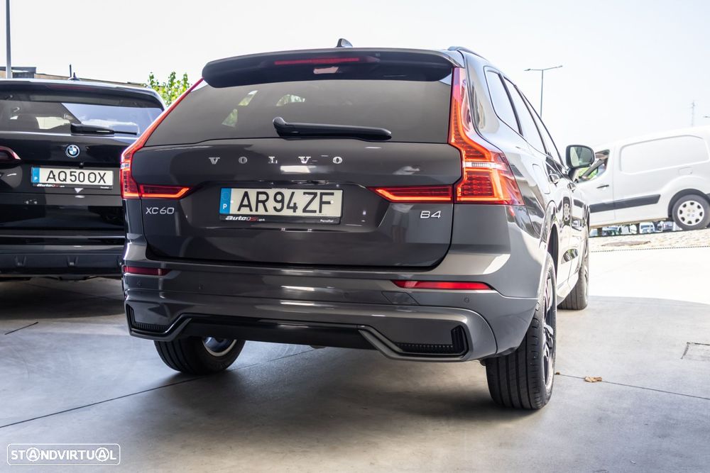 Volvo XC 60 2.0 B4 R-Design Geartronic - 6